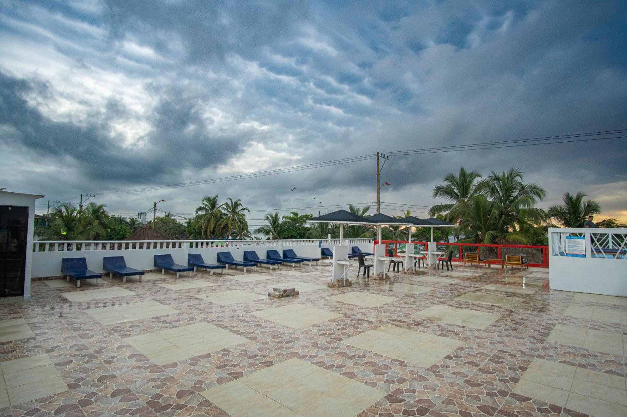 Hotel Playa Divina Coveñas Esterno foto