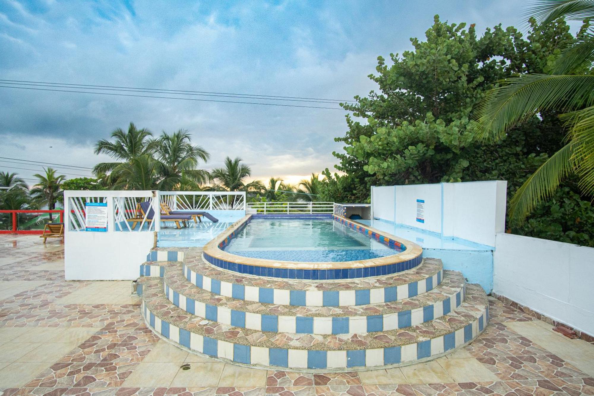 Hotel Playa Divina Coveñas Esterno foto